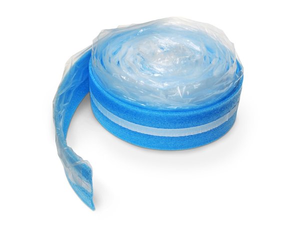Taśma brzegowa KOTAR samoprzylepna z zakładką i nacięciami Niebieska Grubość . 8mm x 150mm x 25 mb