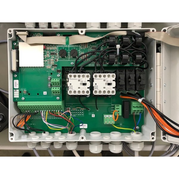 Urządzenie sterujące z mikrokontrolerem  WILO Wilo-Control EC-WP-2x12A-MT34-DOL-WM (akcesorium) elektr. do pomp